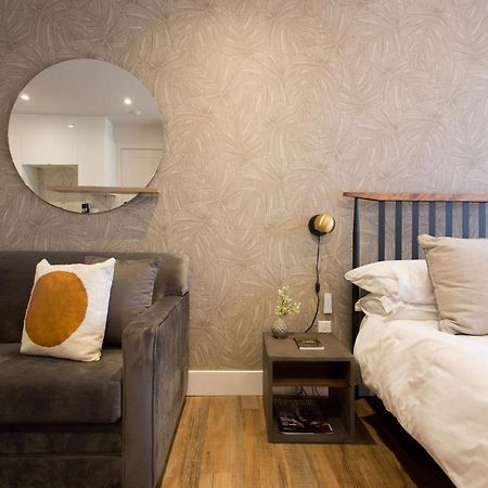 Romantic Studio In The Heart Of Little Italy By Den Stays Montréal Eksteriør bilde