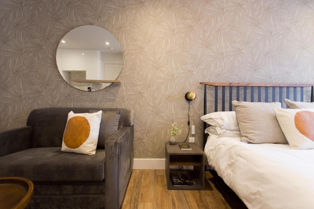 Romantic Studio In The Heart Of Little Italy By Den Stays Montréal Eksteriør bilde