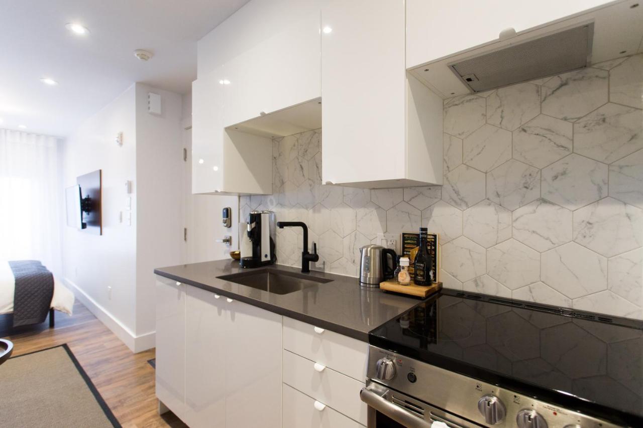 Romantic Studio In The Heart Of Little Italy By Den Stays Montréal Eksteriør bilde