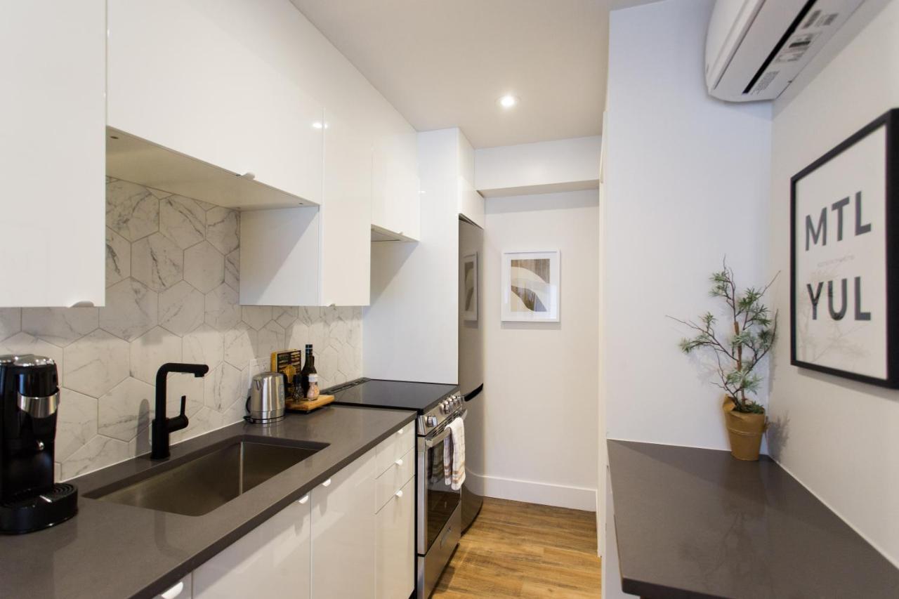 Romantic Studio In The Heart Of Little Italy By Den Stays Montréal Eksteriør bilde